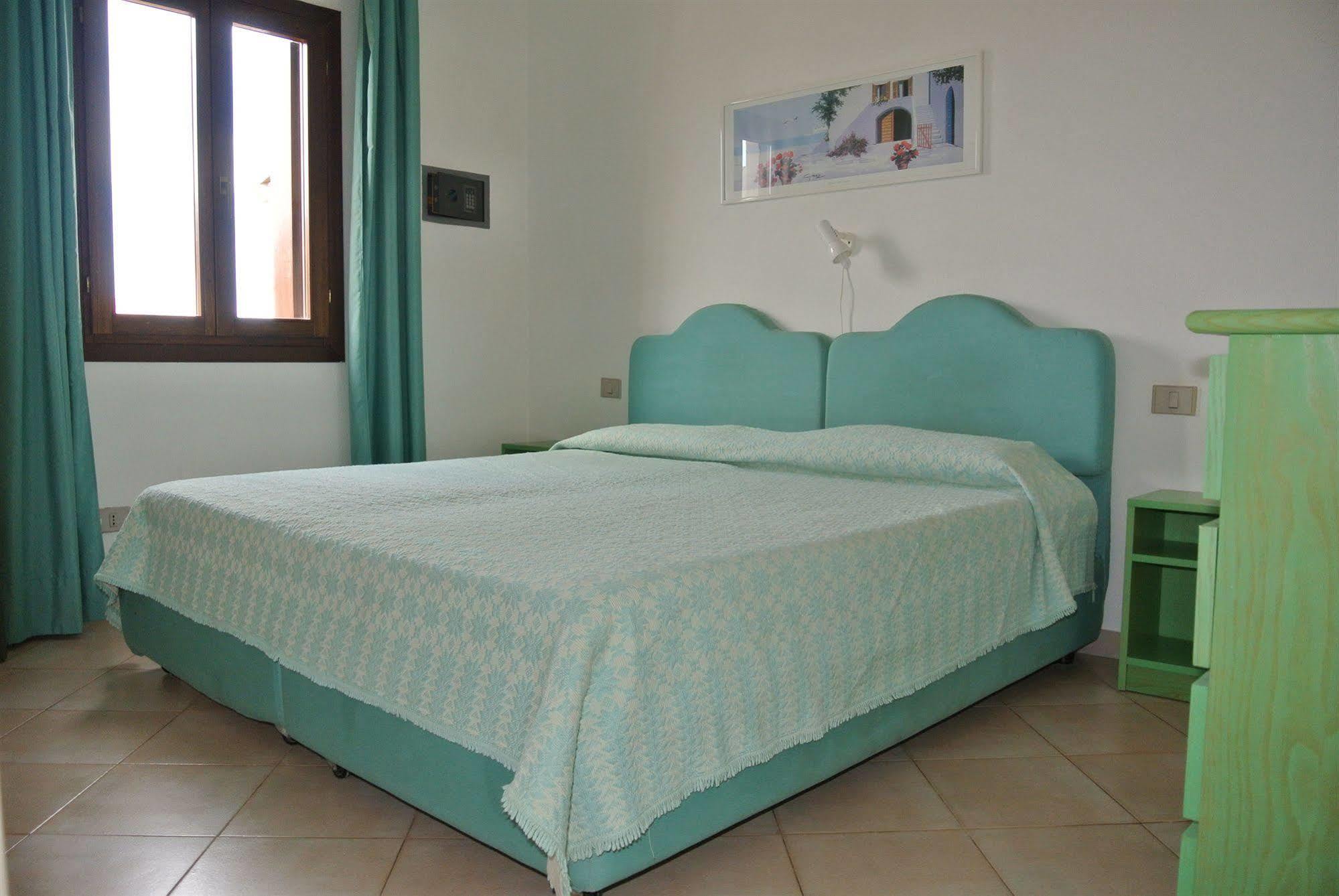 Sardinia Blu Residence Golfo Aranci Extérieur photo